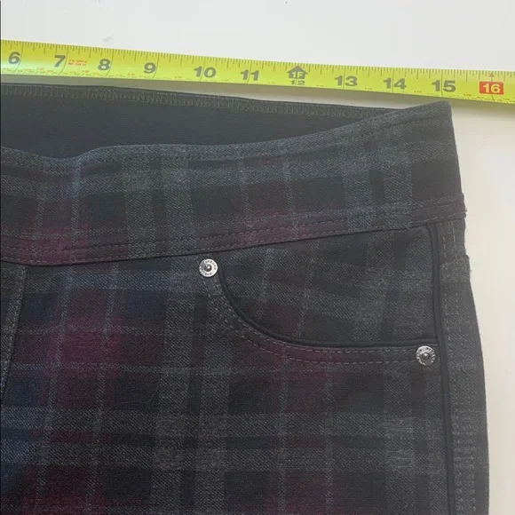 Nygard Slims Plaid Winter Weight Pants, Skinny, Stretchy, Comfortable Waistband - Picture 4 of 9